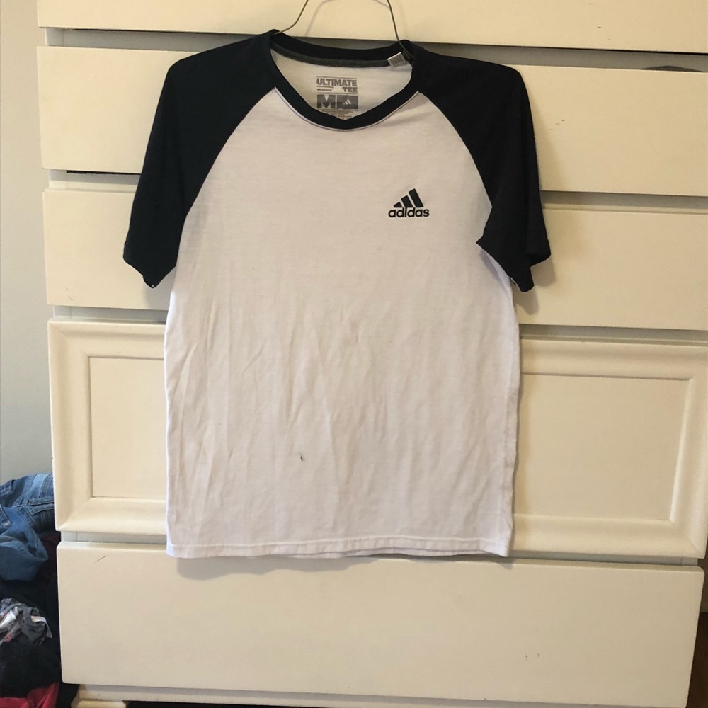 Adidas T-shirt